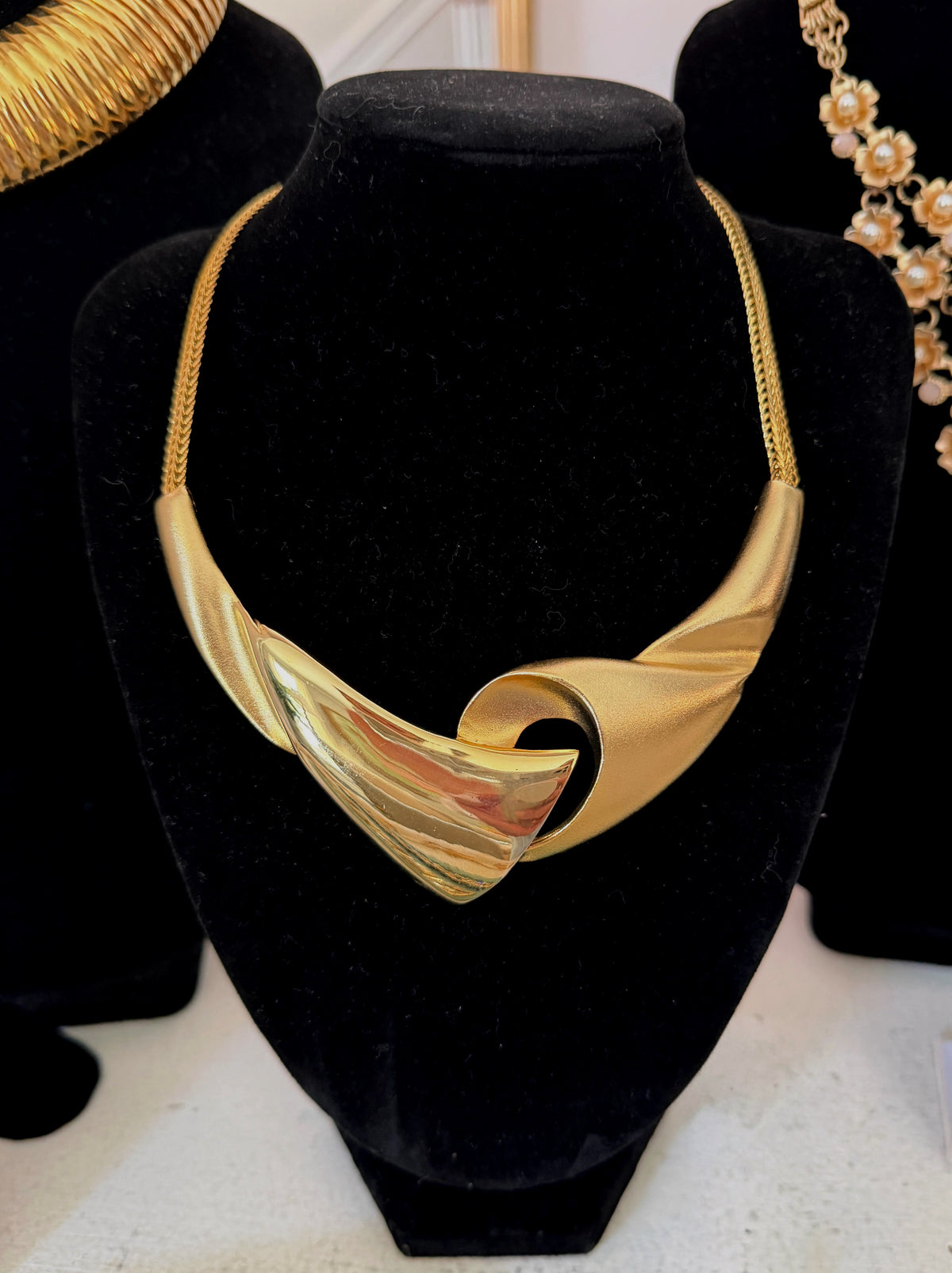 1980s Abstract Choker